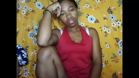 Snapshot of alliciax632770q chatting on May 7, 1:33 am alliciax632770q online show from May 7, 1:33 am