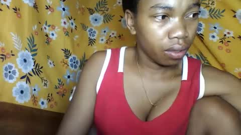 Snapshot of alliciax632770q chatting on May 12, 12:52 am alliciax632770q online show from May 12, 12:52 am