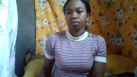 Snapshot of alliciax632770q chatting on June 3, 7:00 am alliciax632770q online show from June 3, 7:00 am