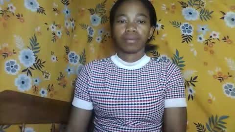 Snapshot of alliciax632770q chatting on June 6, 1:11 am alliciax632770q online show from June 6, 1:11 am