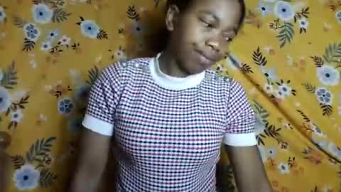 Snapshot of alliciax632770q chatting on June 17, 12:57 am alliciax632770q online show from June 17, 12:57 am