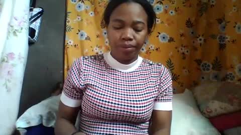 Snapshot of alliciax632770q chatting on June 25, 7:57 am alliciax632770q online show from June 25, 7:57 am