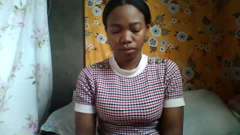 Snapshot of alliciax632770q chatting on June 28, 6:41 am alliciax632770q online show from June 28, 6:41 am