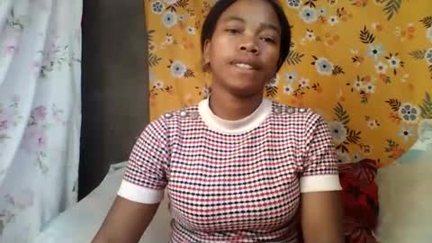 Snapshot of alliciax632770q chatting on July 6, 12:35 pm alliciax632770q online show from July 6, 12:35 pm