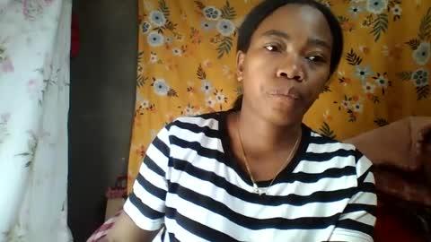 Snapshot of alliciax632770q chatting on July 7, 10:52 am alliciax632770q online show from July 7, 10:52 am
