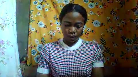 Snapshot of alliciax632770q chatting on July 15, 7:24 am alliciax632770q online show from July 15, 7:24 am