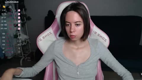 alice online show from October 3, 8:28 pm