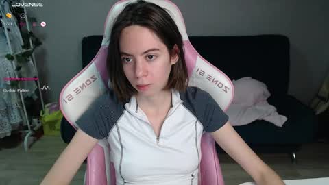 alice online show from December 15, 9:52 pm