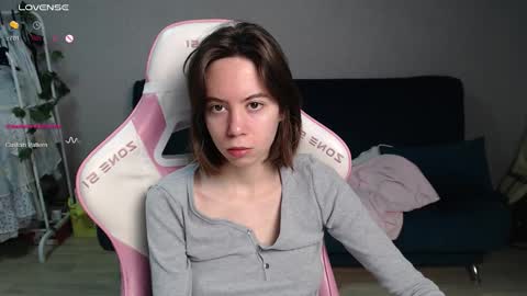 alice online show from December 18, 10:27 pm