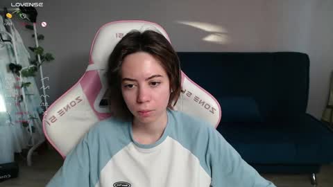 alice online show from April 28, 11:43 pm
