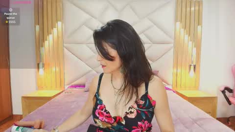 Aliie  online show from November 10, 12:04 pm