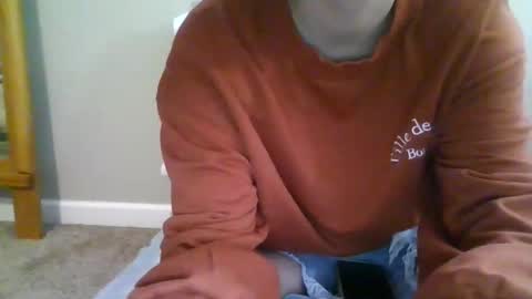 alliebearx online show from October 2, 10:17 pm