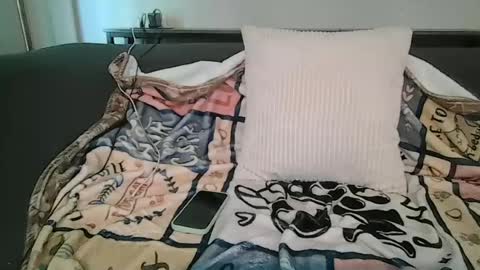 Snapshot of alliebearx chatting on June 16, 5:48 pm alliebearx online show from June 16, 5:48 pm