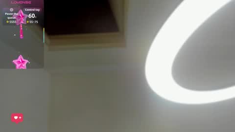 Snapshot of allijadid chatting on September 13, 10:15 am    online show from September 13, 10:15 am