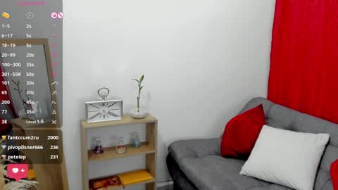 Snapshot of allison0724 chatting on December 24, 11:22 pm online show from December 24, 11:22 pm