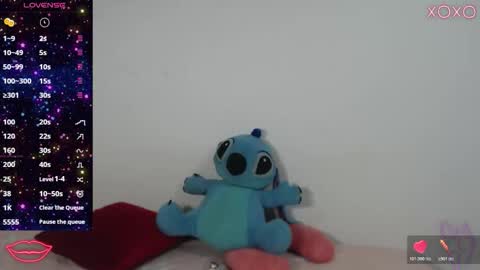 Snapshot of allison_18_ chatting on November 6, 3:46 pm Nana online show from November 6, 3:46 pm