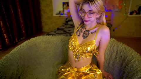 Allison online show from January 3, 9:15 pm