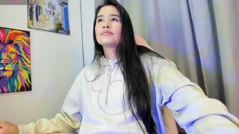 Snapshot of allison_love chatting on May 18, 1:02 am allison online show from May 18, 1:02 am