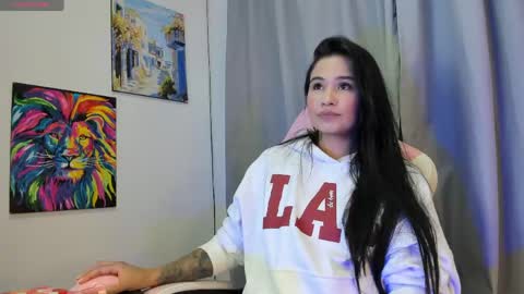 Snapshot of allison_love chatting on May 23, 1:33 am allison online show from May 23, 1:33 am