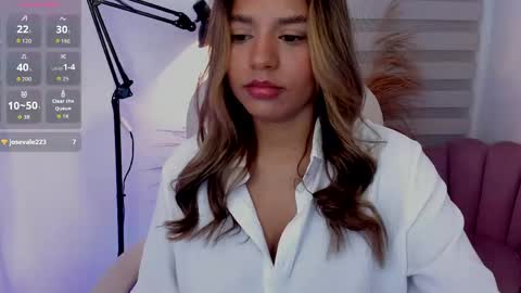 Snapshot of allison_owensxx chatting on May 19, 11:16 am Allison online show from May 19, 11:16 am