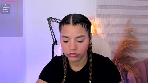 Snapshot of allison_owensxx chatting on June 5, 11:05 am Allison online show from June 5, 11:05 am