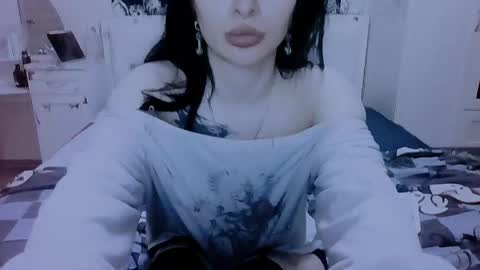 Alis online show from May 1, 5:17 pm