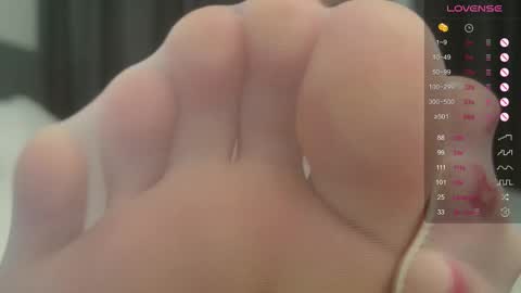 Snapshot of allisonmoonlight chatting on September 16, 12:50 pm allisonmoonlight online show from September 16, 12:50 pm