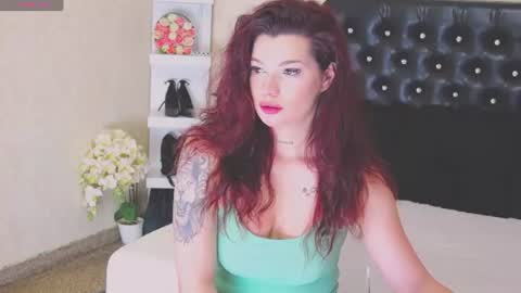 Snapshot of allisonn223 chatting on June 12, 1:21 pm Deea online show from June 12, 1:21 pm