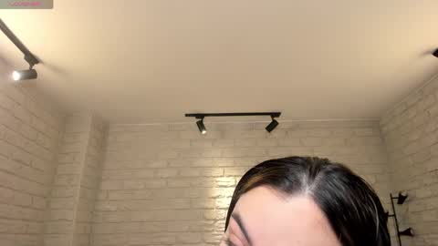Snapshot of allisonrogersx chatting on May 15, 11:39 am Allison Rogers online show from May 15, 11:39 am