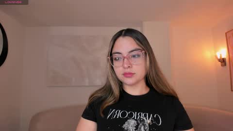 Snapshot of allisonrogersx chatting on June 9, 11:11 am Allison Rogers online show from June 9, 11:11 am