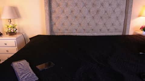 Snapshot of allisson_m chatting on June 8, 12:05 pm allisson online show from June 8, 12:05 pm