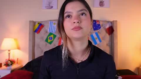 Snapshot of allisson_m chatting on June 22, 12:02 pm allisson online show from June 22, 12:02 pm