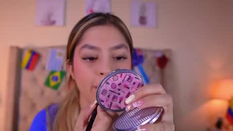 Snapshot of allisson_m chatting on July 8, 12:09 pm allisson online show from July 8, 12:09 pm