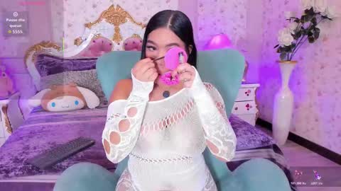 Allisson online show from November 2, 11:45 am