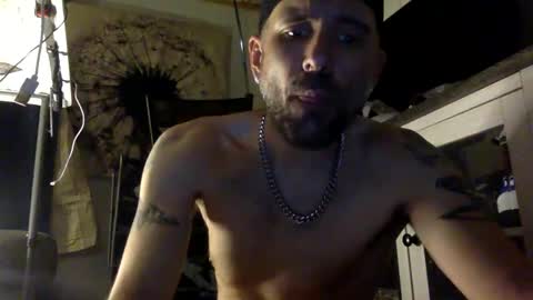 Snapshot of allitrunnin chatting on October 1, 5:02 am allitrunnin online show from October 1, 5:02 am