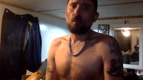 Snapshot of allitrunnin chatting on December 18, 6:52 am allitrunnin online show from December 18, 6:52 am