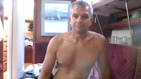 allnaked4 online show from June 22, 10:40 pm