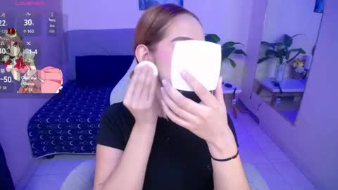 Snapshot of alloy_tiny chatting on June 6, 6:34 pm alloy_tiny online show from June 6, 6:34 pm