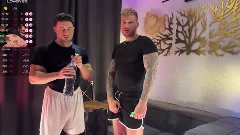 Snapshot of alltimehorny19 chatting on October 28, 4:53 pm Justin online show from October 28, 4:53 pm