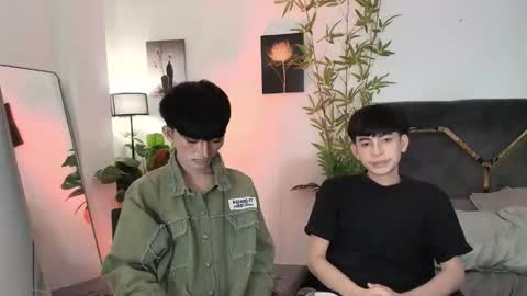 kim and josh online show from February 26, 6:51 pm