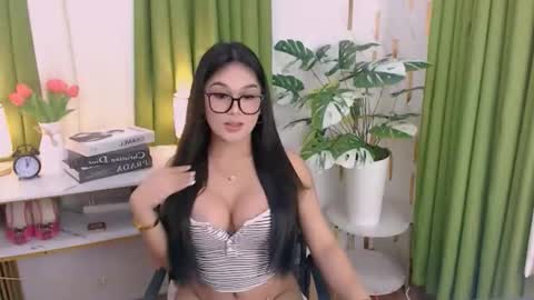 Brianna online show from June 11, 12:32 am