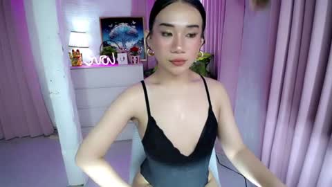 Snapshot of alluring_mj chatting on July 6, 12:02 pm mj online show from July 6, 12:02 pm