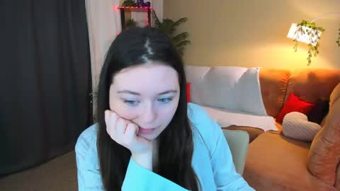 alluringeyess online show from May 2, 4:17 am
