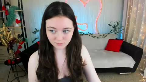 alluringeyess online show from June 18, 4:22 pm
