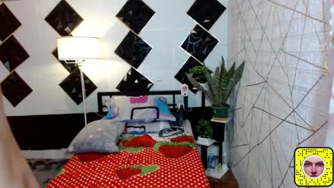 Snapshot of alluringriccaxxx chatting on February 13, 3:07 am alluringriccaxxx online show from February 13, 3:07 am