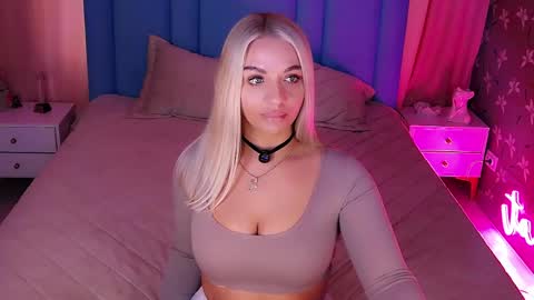 AlwaysHot online show from May 21, 2:51 am