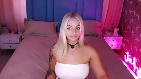 AlwaysHot online show from June 1, 1:51 am