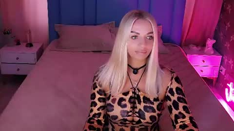 AlwaysHot online show from June 16, 12:24 am