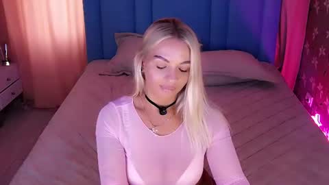 AlwaysHot online show from June 22, 3:25 am