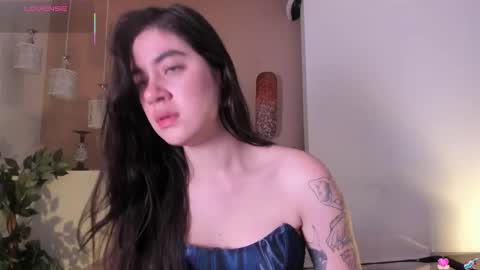 Snapshot of ally_addams chatting on October 22, 4:13 am Ally online show from October 22, 4:13 am